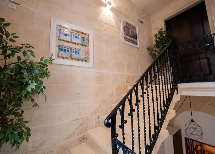 House Of Sliema - 4Br Traditional Townhouse