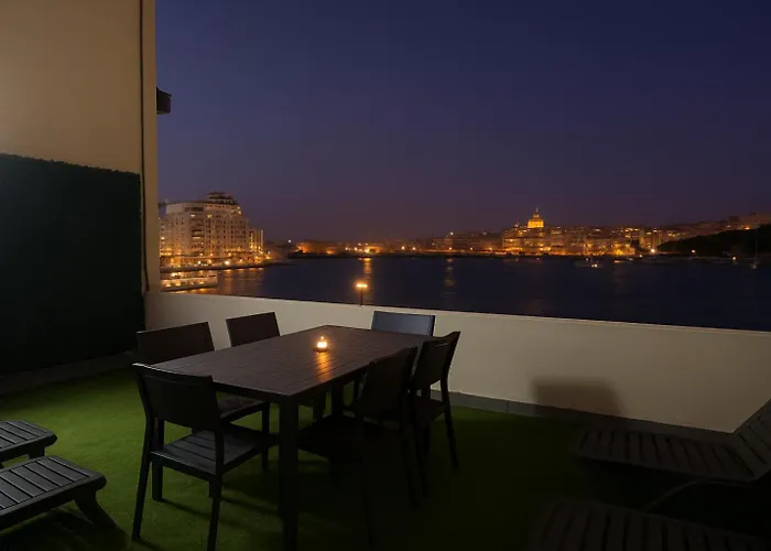 Sliema Seafront Townhouse Central , Valletta Sea View