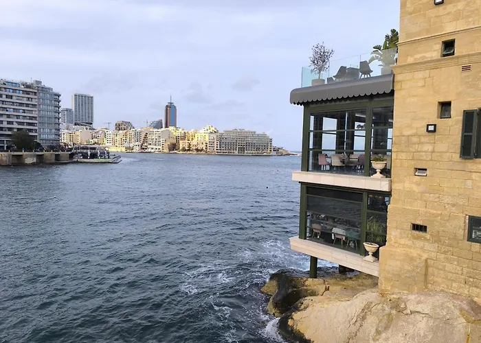 Тhree Bedroom House "Tea" -With Garage Close To The Sea -Sliema